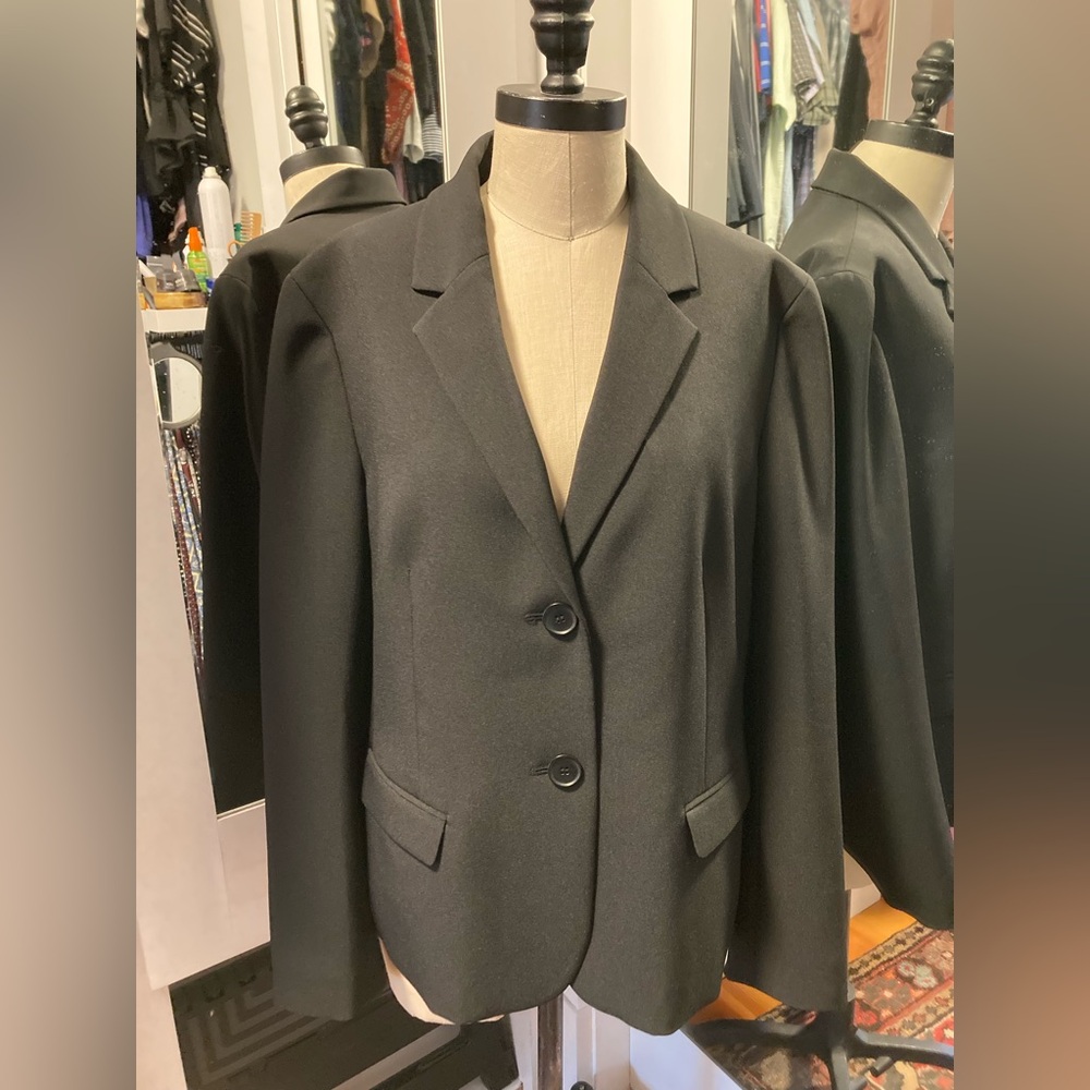 Black Label by Evan PICONE - Women's Black Two-Button Blazer, Size 14